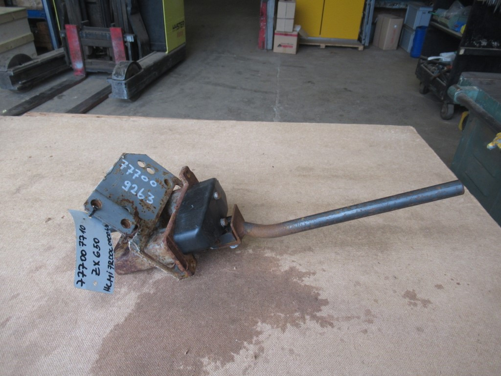 Hitachi ZX650LCH - - Pedal for Construction machinery: picture 1 Hitachi ZX650LCH - - Pedal for Construction machinery: picture 1