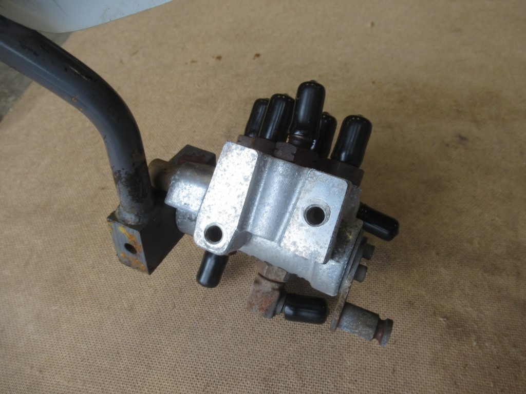 Hitachi ZX650LCH - - Pedal for Construction machinery: picture 5 Hitachi ZX650LCH - - Pedal for Construction machinery: picture 5
