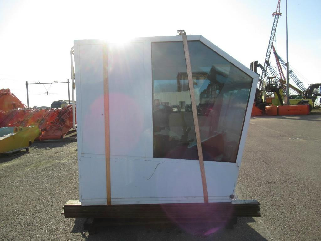 Liebherr R974B-HDSL - - Cab for Construction machinery: picture 5 Liebherr R974B-HDSL - - Cab for Construction machinery: picture 5