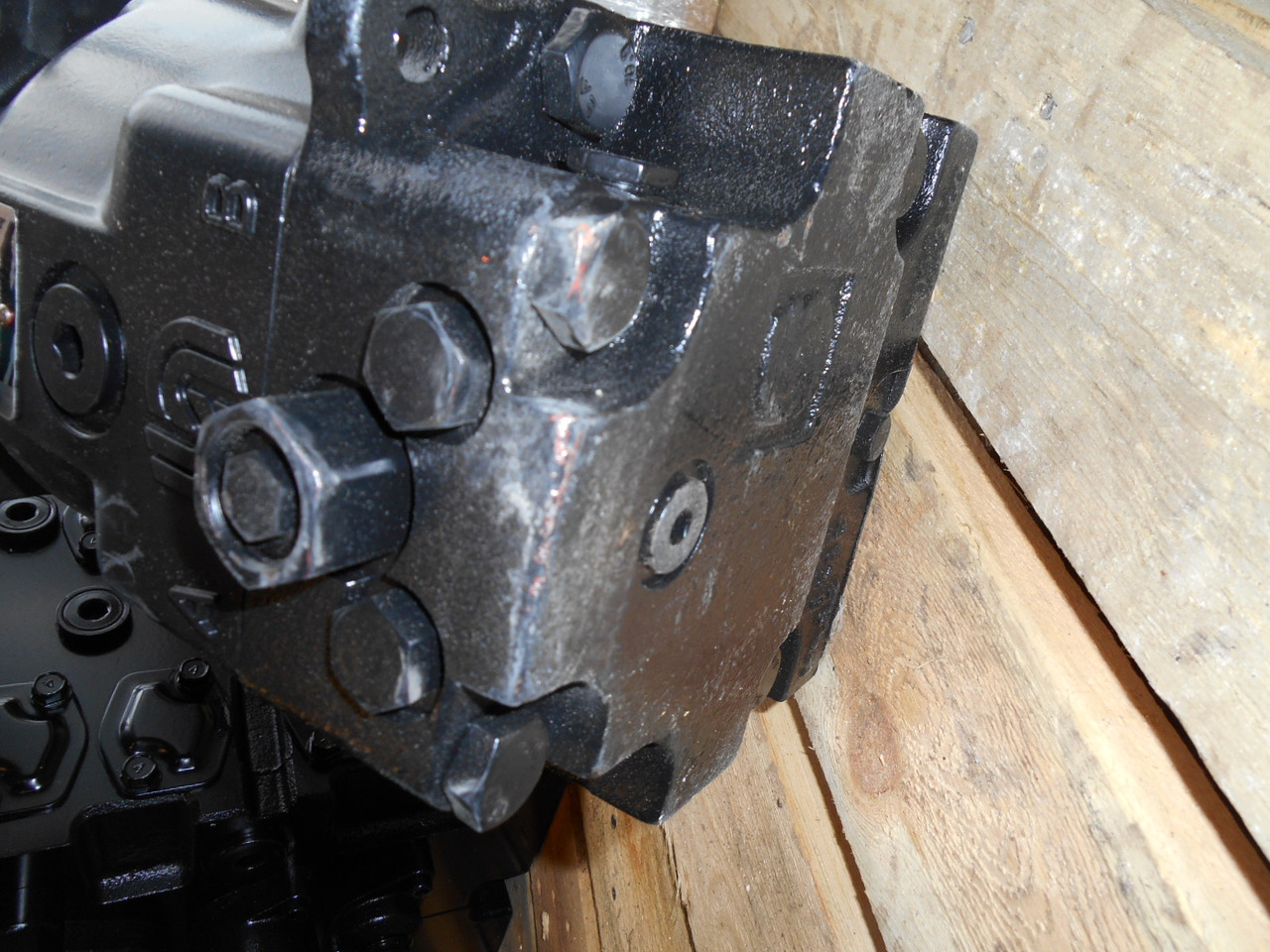 New Holland ND103371 - 1498625 - Hydraulic pump for Construction machinery: picture 3 New Holland ND103371 - 1498625 - Hydraulic pump for Construction machinery: picture 3