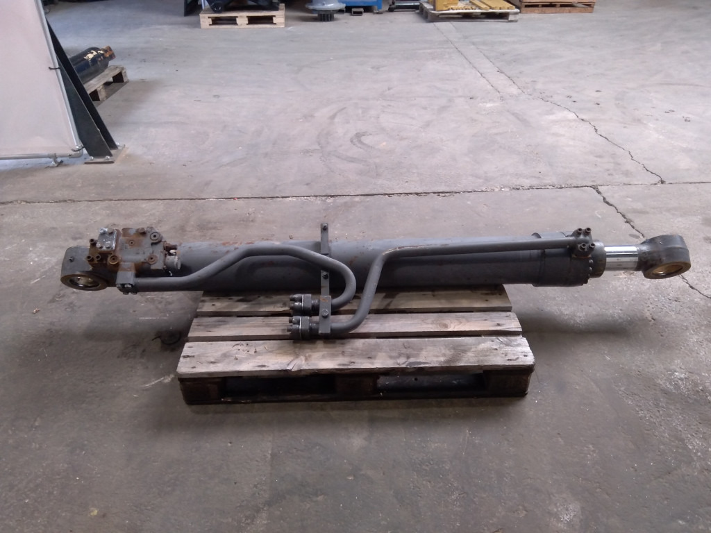 Volvo EC360 - SA114607440 - Hydraulic cylinder for Construction machinery: picture 1 Volvo EC360 - SA114607440 - Hydraulic cylinder for Construction machinery: picture 1
