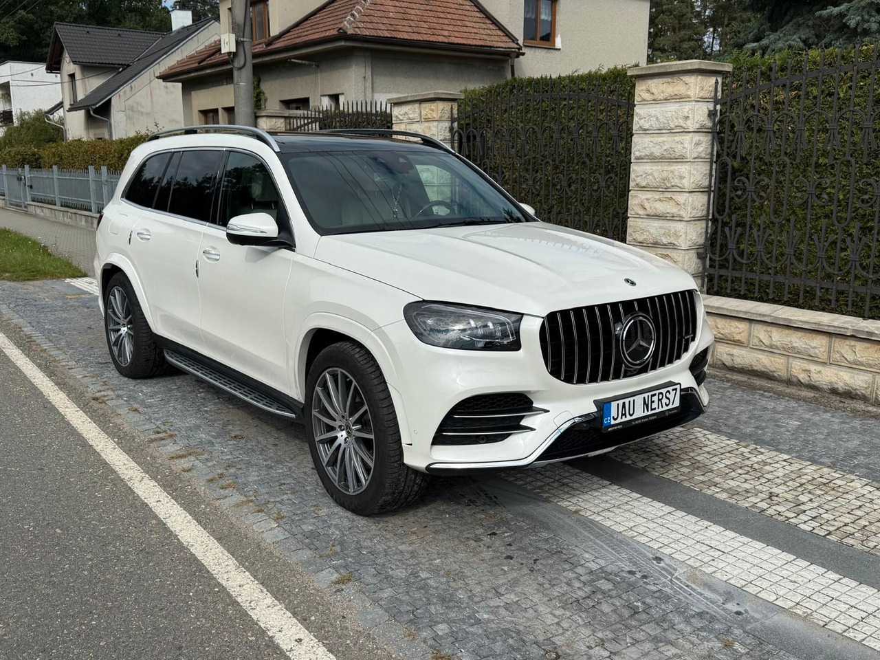 Mercedes-Benz GLS 400 d 4Matic - SUV: picture 2 Mercedes-Benz GLS 400 d 4Matic - SUV: picture 2