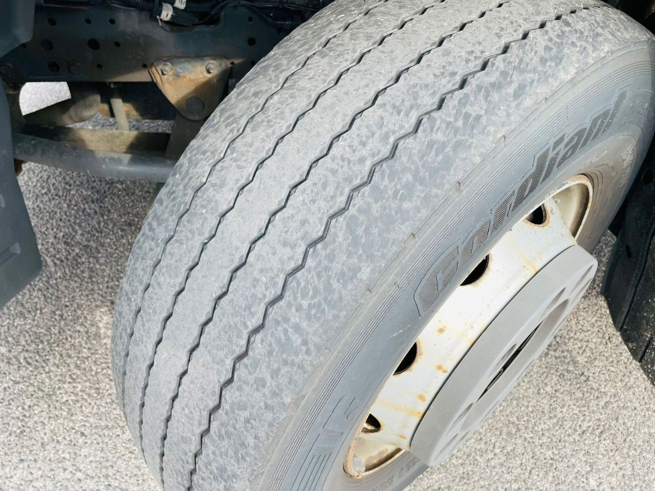 Tractor unit Iveco Stralis AS440S46 EURO6: picture 10