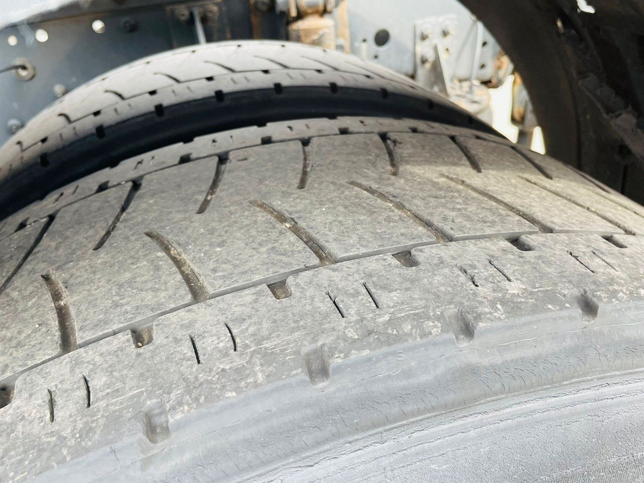 Tractor unit Iveco Stralis AS440S46 EURO6: picture 9