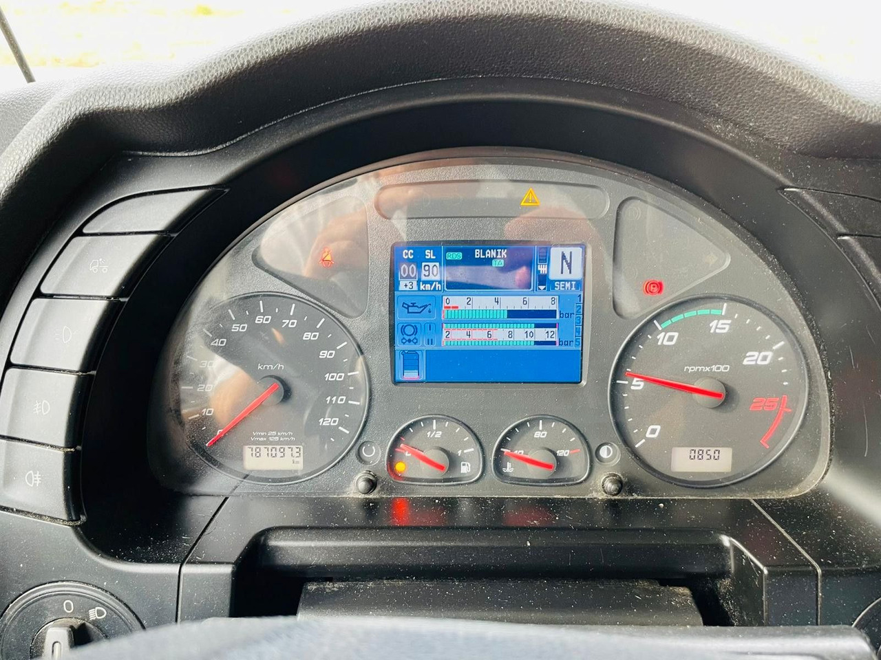 Tractor unit Iveco Stralis AS440S46 EURO6: picture 14