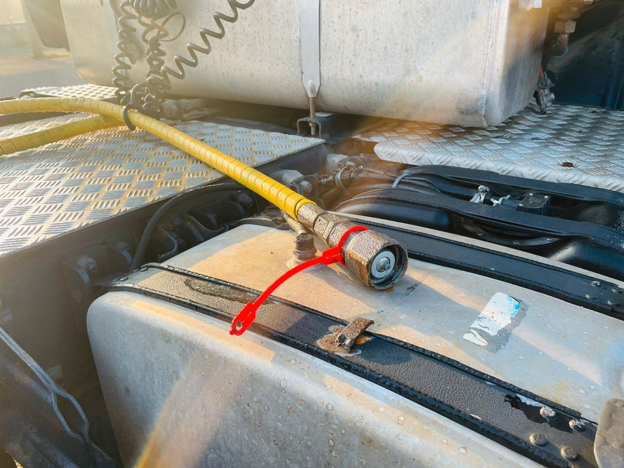 Scania R500 V8 6x2 tractor unit - Tractor unit: picture 5 Scania R500 V8 6x2 tractor unit - Tractor unit: picture 5