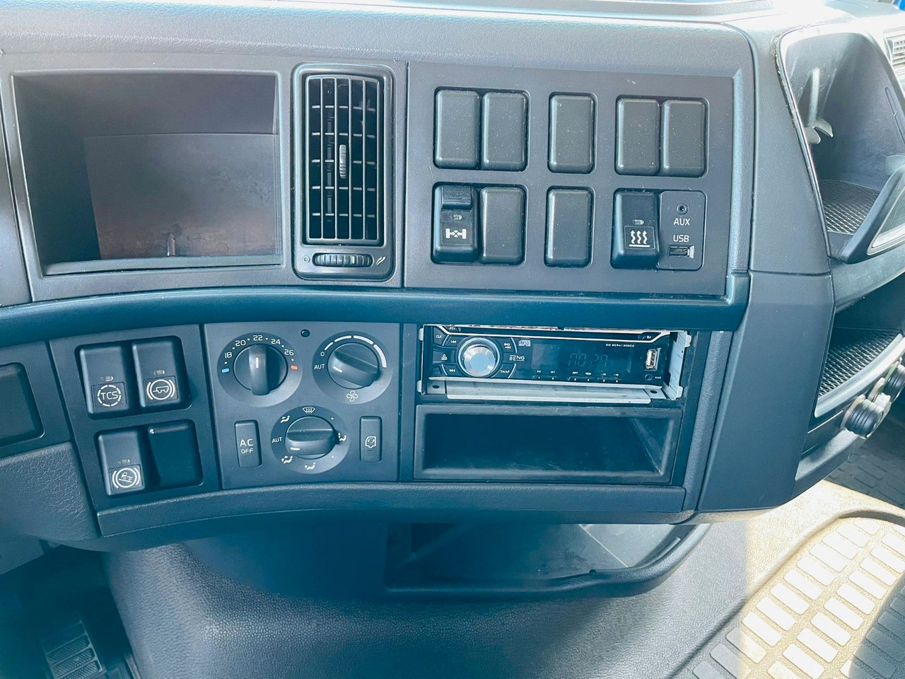Tractor unit Volvo FH 420 EEV MEGA: picture 12