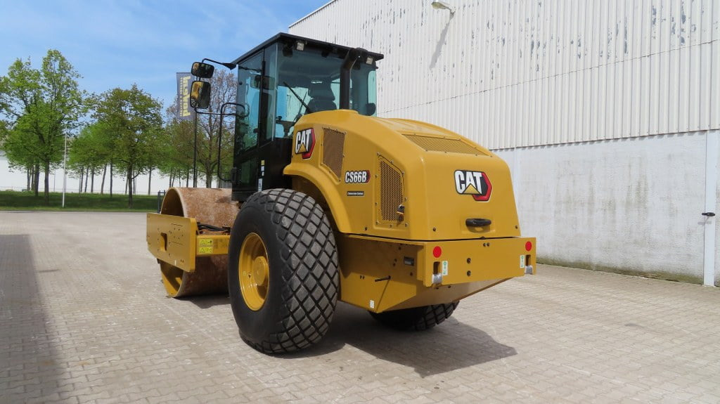 Caterpillar CS66B - Compactor: picture 4 Caterpillar CS66B - Compactor: picture 4