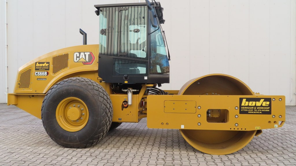 Caterpillar CS66B - Compactor: picture 1 Caterpillar CS66B - Compactor: picture 1