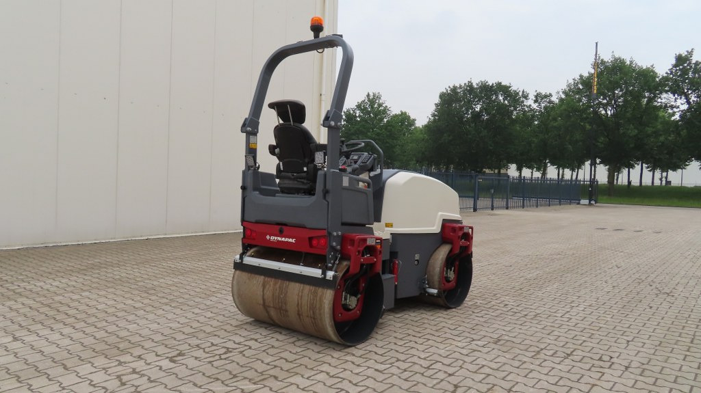 Dynapac CC1200 VI - Road roller: picture 2 Dynapac CC1200 VI - Road roller: picture 2