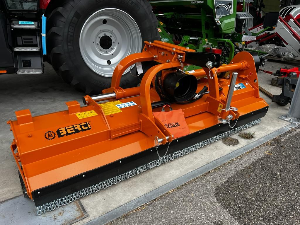 Berti DUAL 300 - Flail mower/ Mulcher: picture 3 Berti DUAL 300 - Flail mower/ Mulcher: picture 3