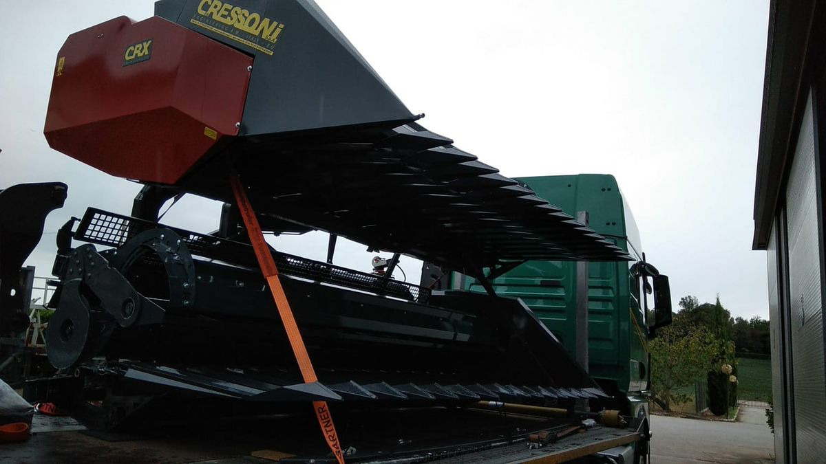 Cressoni Stacsol 7.2m CRX - Sunflower header: picture 2 Cressoni Stacsol 7.2m CRX - Sunflower header: picture 2