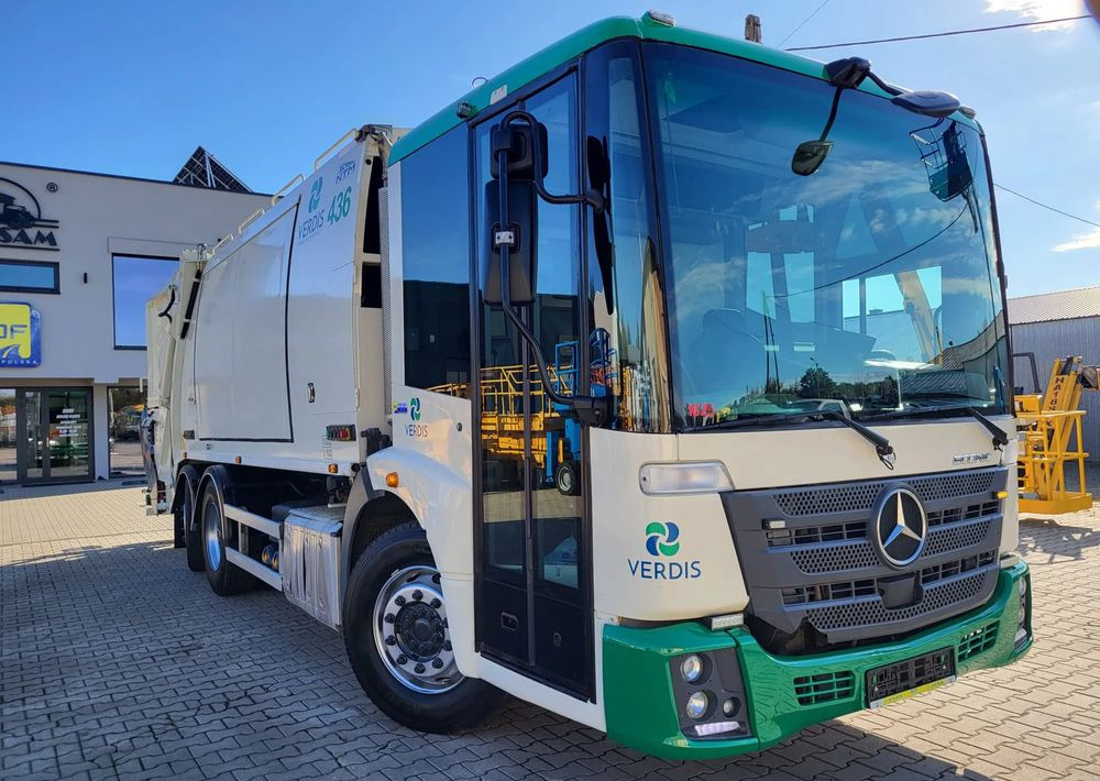 Garbage truck Mercedes-Benz ECONIC 2630 6X2 dwukomorowa: picture 1