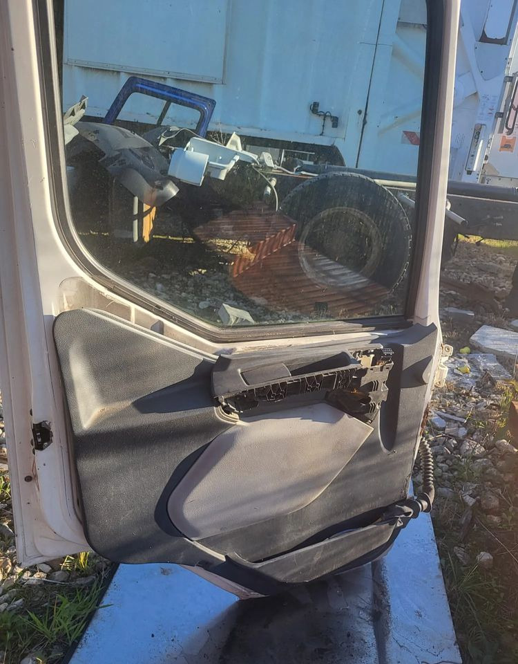 Szkielet drzwi volvo lewe, niekompletne Volvo FE FL Renault - Body and exterior for Truck: picture 2 Szkielet drzwi volvo lewe, niekompletne Volvo FE FL Renault - Body and exterior for Truck: picture 2