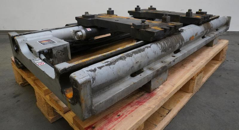DURWEN RZV 45 S-SO B=1350 mm - Forks: picture 1 DURWEN RZV 45 S-SO B=1350 mm - Forks: picture 1