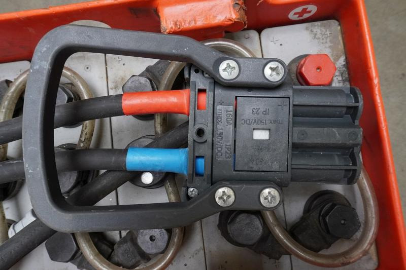 GRUMA 24 Volt 3 PzS 375 Ah - Battery for Material handling equipment: picture 4 GRUMA 24 Volt 3 PzS 375 Ah - Battery for Material handling equipment: picture 4