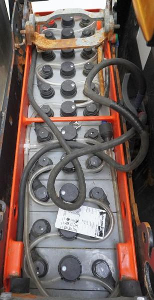 Linde D 12 SP 133 - Stacker: picture 5 Linde D 12 SP 133 - Stacker: picture 5