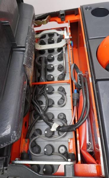 Linde D 14 AP 133 - Stacker: picture 5 Linde D 14 AP 133 - Stacker: picture 5