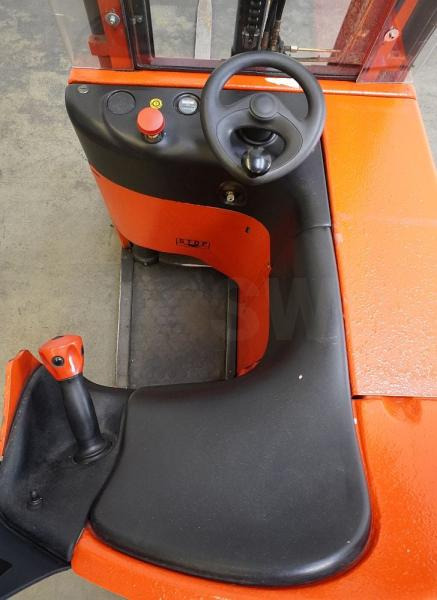 Linde E 10 334 - Electric forklift: picture 3 Linde E 10 334 - Electric forklift: picture 3