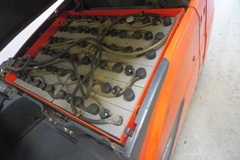 Linde E 18 EVO 386-02 - Electric forklift: picture 4 Linde E 18 EVO 386-02 - Electric forklift: picture 4