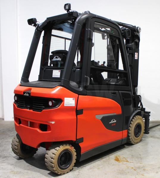 Linde E 25/600 HL 1252 - Electric forklift: picture 2 Linde E 25/600 HL 1252 - Electric forklift: picture 2