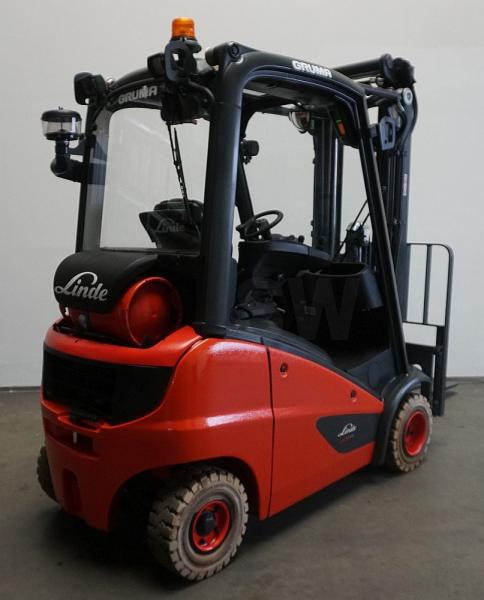 Linde H 18 T EVO 391-00 - LPG forklift: picture 3 Linde H 18 T EVO 391-00 - LPG forklift: picture 3