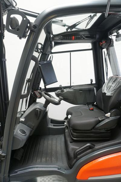 Linde H 25 D 1202 - Diesel forklift: picture 4 Linde H 25 D 1202 - Diesel forklift: picture 4