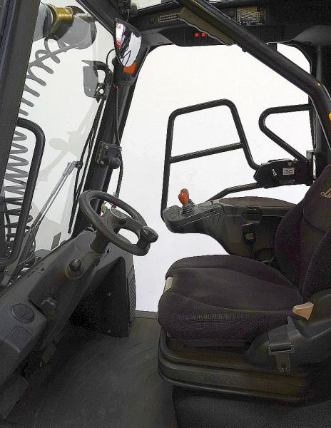 Linde H 25 T/600 EVO 393-02 - LPG forklift: picture 3 Linde H 25 T/600 EVO 393-02 - LPG forklift: picture 3