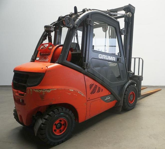 Linde H 35 T EVO 393-02 - LPG forklift: picture 2 Linde H 35 T EVO 393-02 - LPG forklift: picture 2