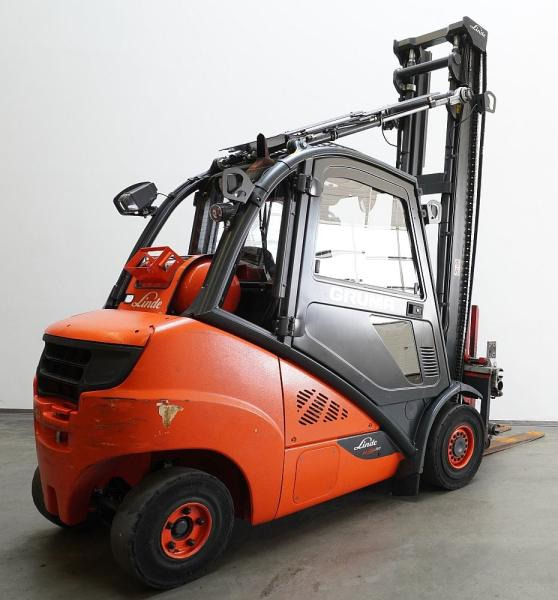 Linde H 35 T EVO 393-02 - LPG forklift: picture 2 Linde H 35 T EVO 393-02 - LPG forklift: picture 2