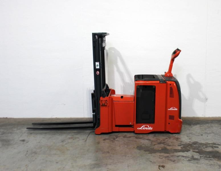 Linde L 12 AC 1170 - Stacker: picture 3 Linde L 12 AC 1170 - Stacker: picture 3