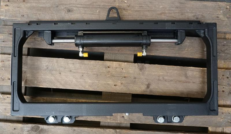 SE EQUIPMENT POLAND Sideshifter SE 0890mm/2500kg/FEM 2 - Body and exterior for Material handling equipment: picture 1 SE EQUIPMENT POLAND Sideshifter SE 0890mm/2500kg/FEM 2 - Body and exterior for Material handling equipment: picture 1
