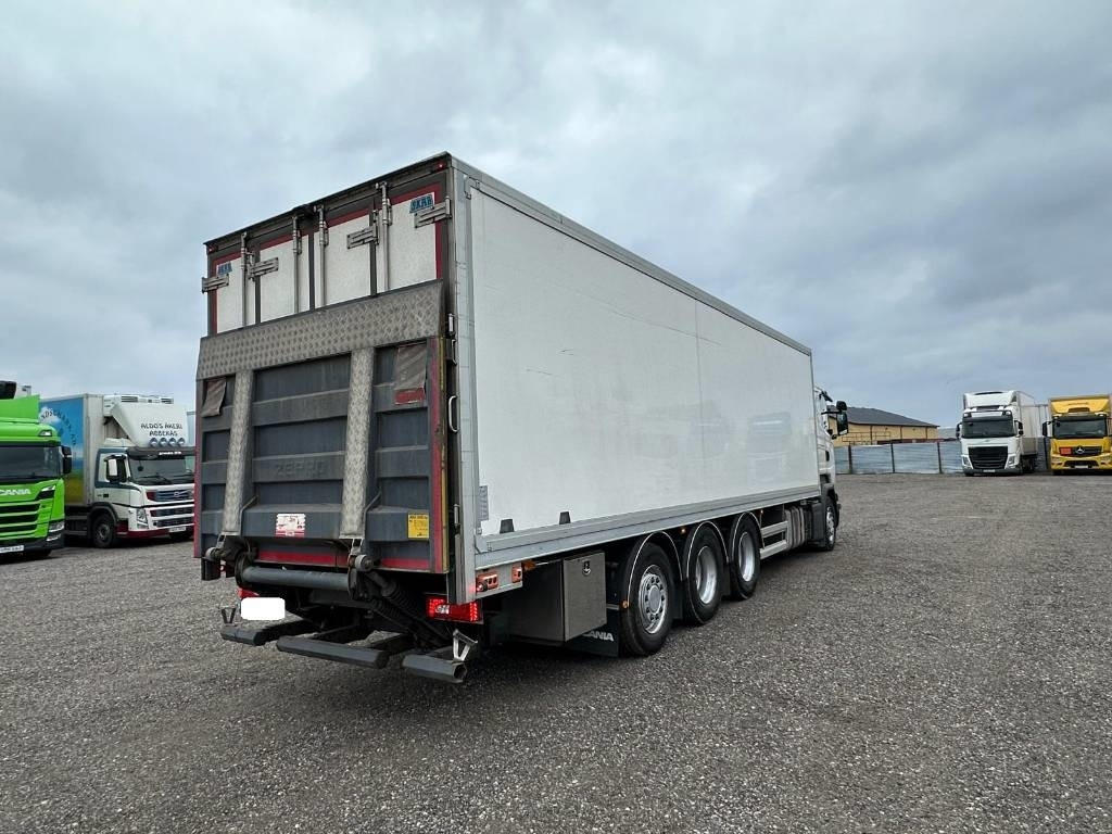 Scania R410LB8X4*HNB serie 9909 - Refrigerator truck: picture 3 Scania R410LB8X4*HNB serie 9909 - Refrigerator truck: picture 3