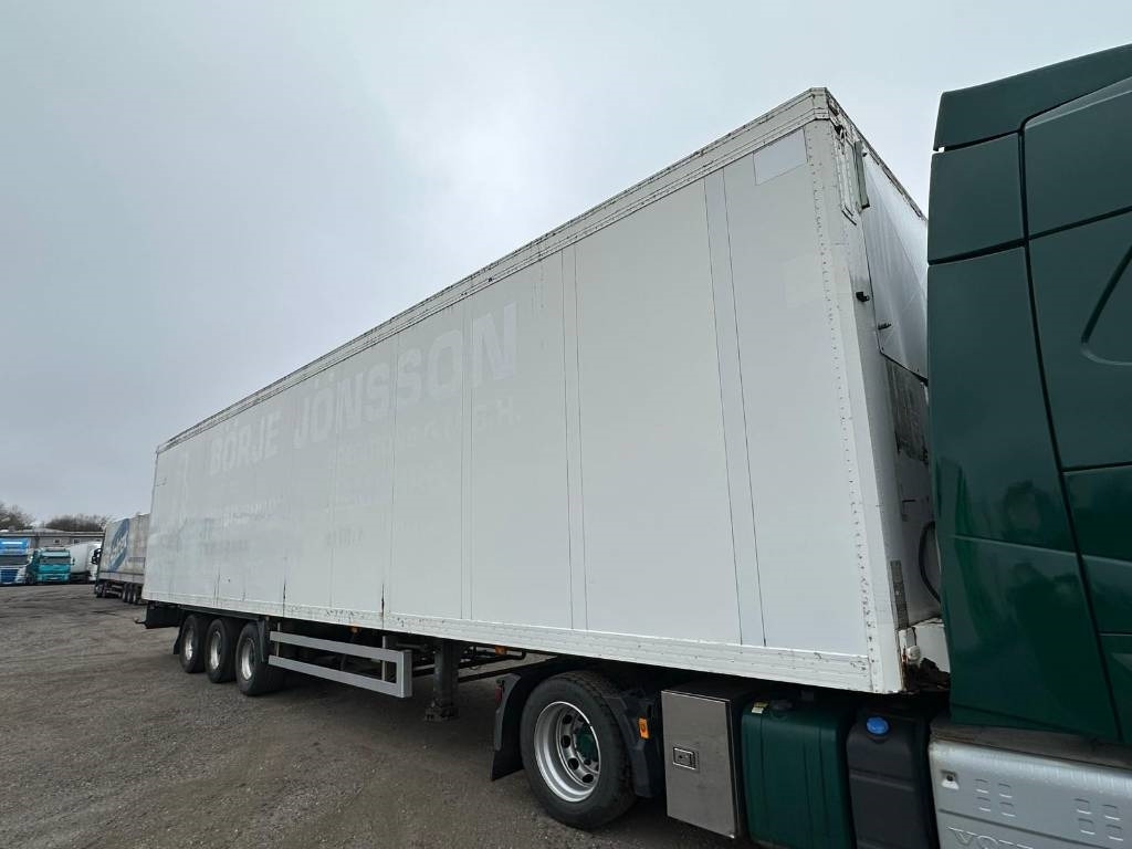 Schmitz SKO 24 3260 - Closed box semi-trailer: picture 4 Schmitz SKO 24 3260 - Closed box semi-trailer: picture 4