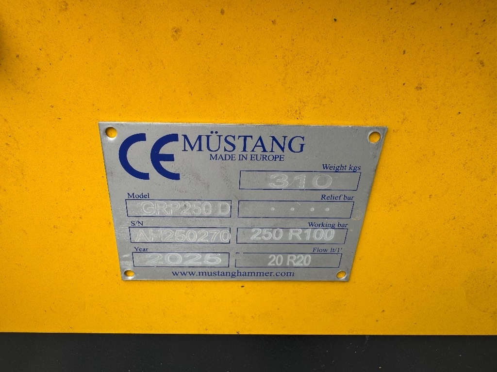 Mustang GRP 250 D - Grapple for Construction machinery: picture 2 Mustang GRP 250 D - Grapple for Construction machinery: picture 2