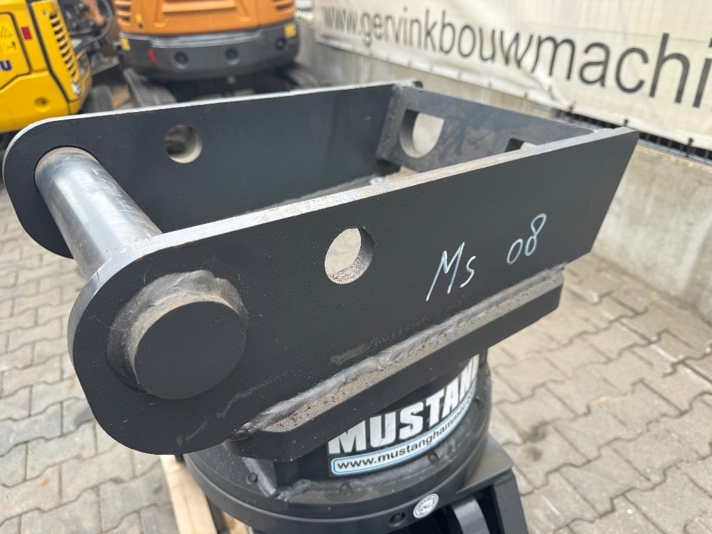 Mustang GRP 250 D - Grapple for Construction machinery: picture 5 Mustang GRP 250 D - Grapple for Construction machinery: picture 5