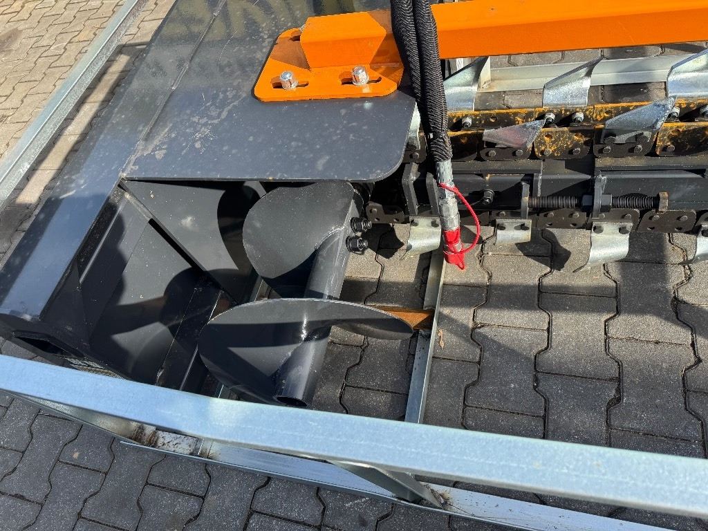 Wolverine TRC 12 -48 H  - Trencher: picture 2 Wolverine TRC 12 -48 H  - Trencher: picture 2