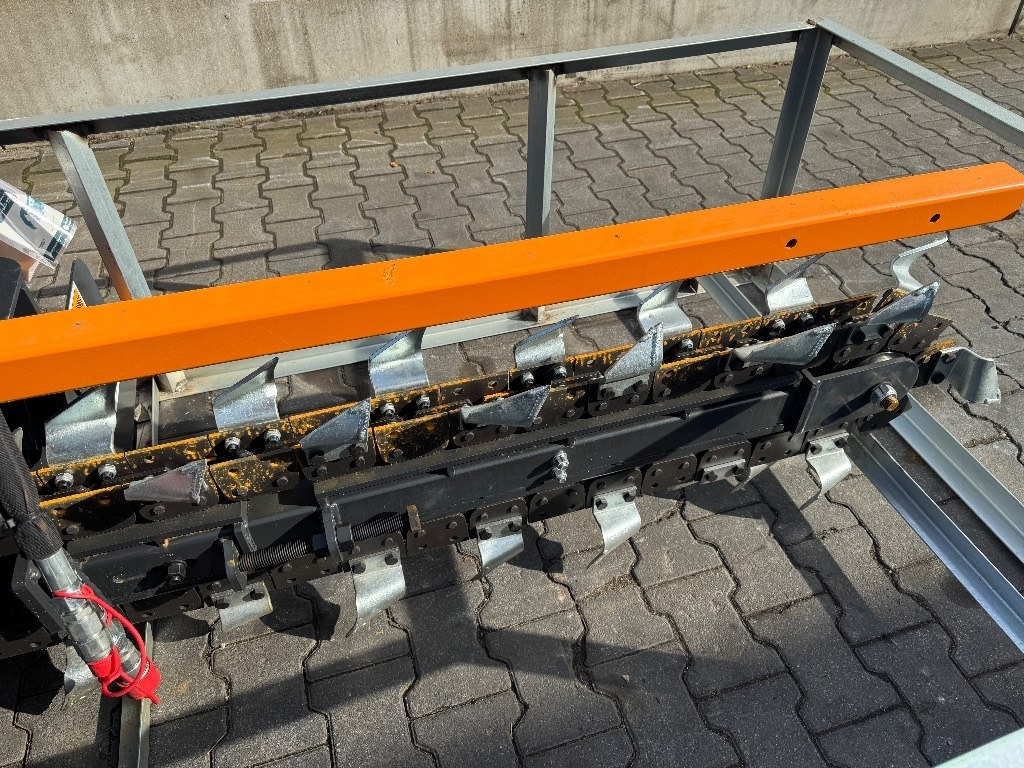 Wolverine TRC 12 -48 H  - Trencher: picture 3 Wolverine TRC 12 -48 H  - Trencher: picture 3