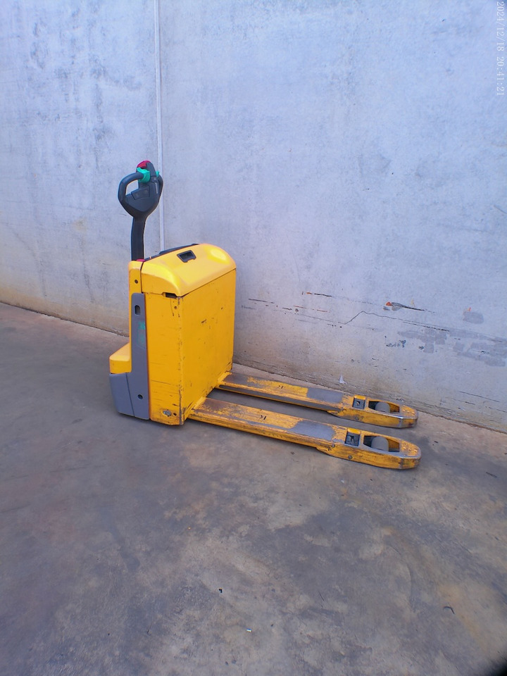 Jungheinrich EJE 118 LI-ION - Pallet truck: picture 4 Jungheinrich EJE 118 LI-ION - Pallet truck: picture 4