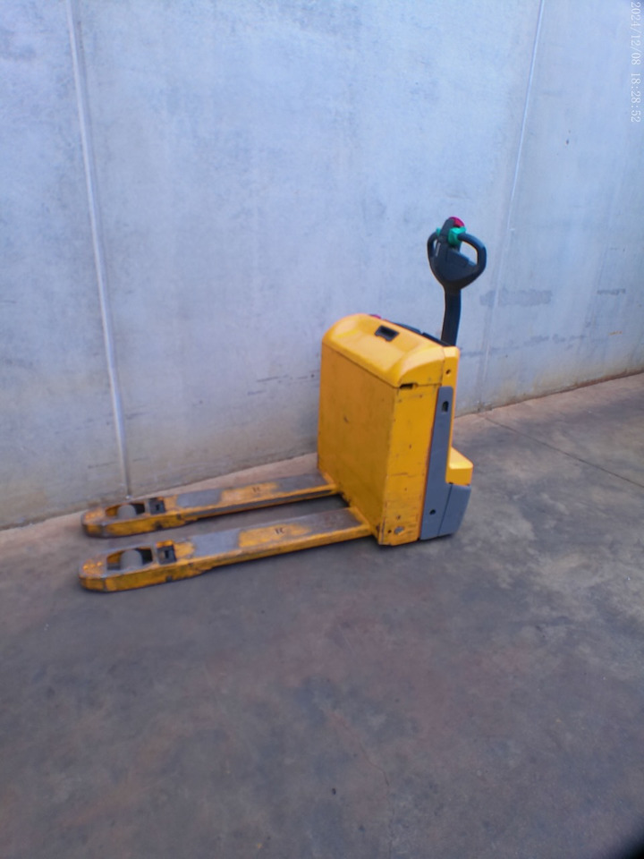 Jungheinrich EJE 118 LI-ION - Pallet truck: picture 2 Jungheinrich EJE 118 LI-ION - Pallet truck: picture 2