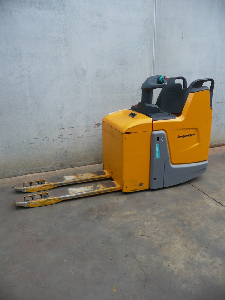 Jungheinrich ERE 120 - Pallet truck: picture 2 Jungheinrich ERE 120 - Pallet truck: picture 2