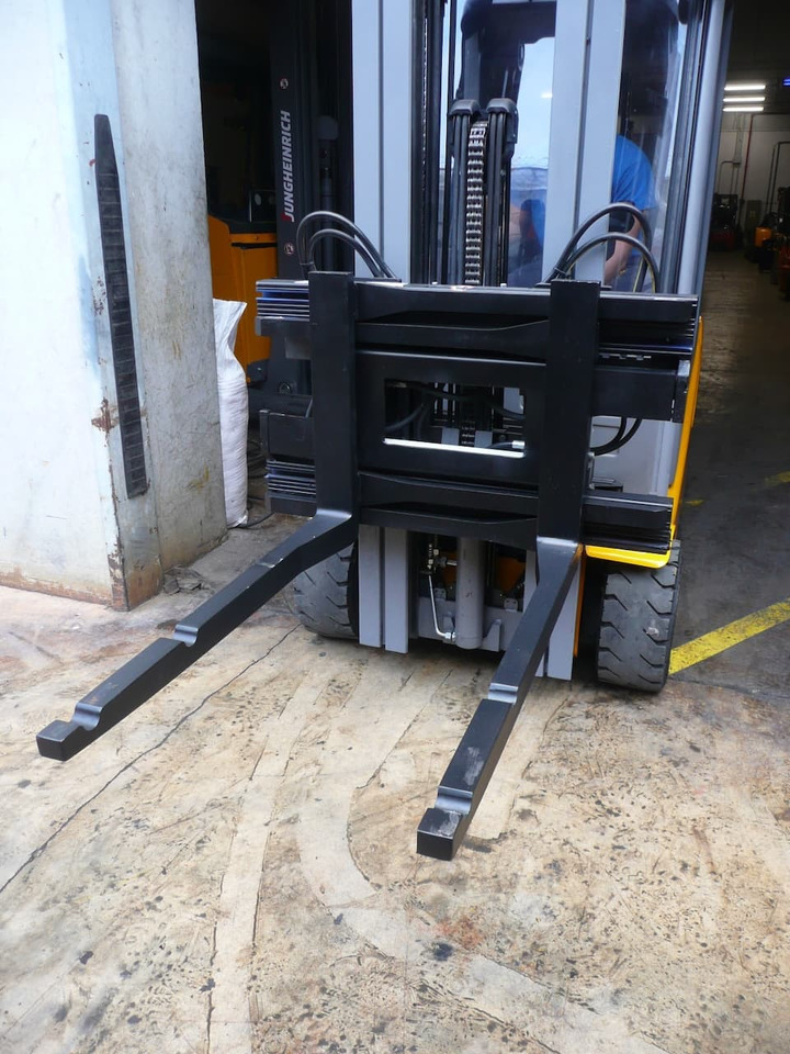 POSICIONADOR DE HORQUILLAS CON DESPLAZADOR - Forks for Material handling equipment: picture 1 POSICIONADOR DE HORQUILLAS CON DESPLAZADOR - Forks for Material handling equipment: picture 1