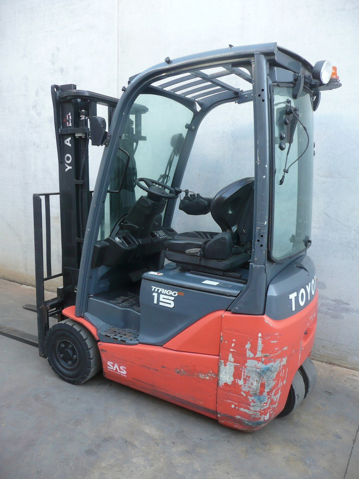 Toyota 8FBE15T - Electric forklift: picture 4 Toyota 8FBE15T - Electric forklift: picture 4