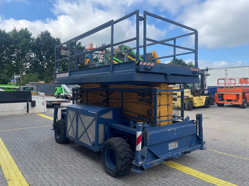 Holland lift B 165 DL 24 - Scissor lift: picture 5 Holland lift B 165 DL 24 - Scissor lift: picture 5