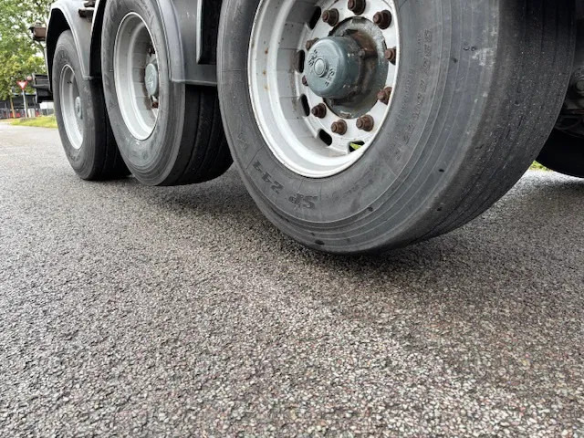 Container transporter/ Swap body semi-trailer Pacton Containerchassis 20/30ft 2 lift axles ADR TuV 09-2025: picture 9