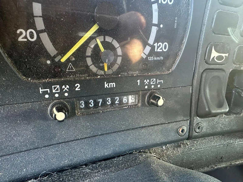 Scania P94-220 Chassis DB 4X2 NA 65115 Low Milage - Cab chassis truck: picture 4 Scania P94-220 Chassis DB 4X2 NA 65115 Low Milage - Cab chassis truck: picture 4