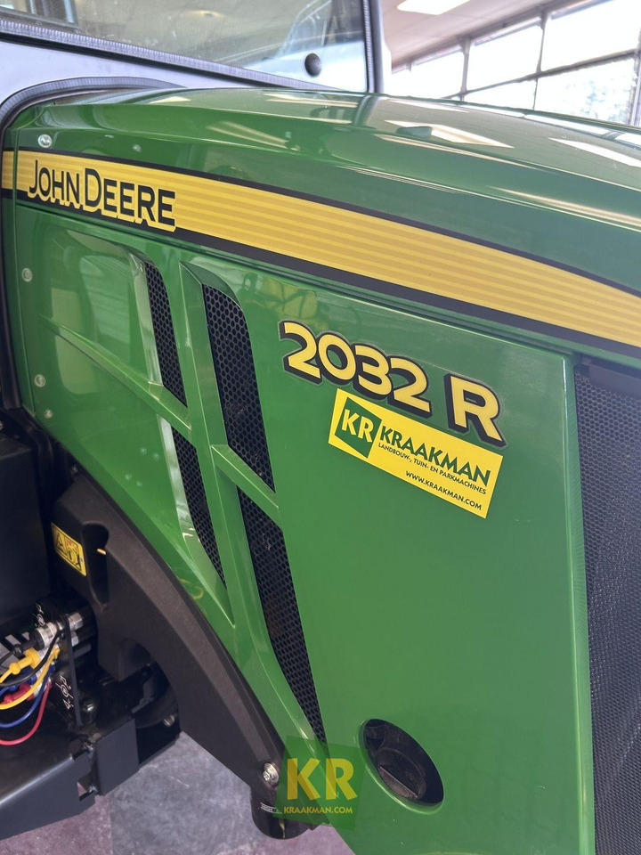 New Compact tractor 2032R John Deere: picture 10