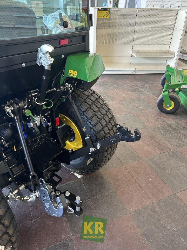 New Compact tractor 2032R John Deere: picture 17