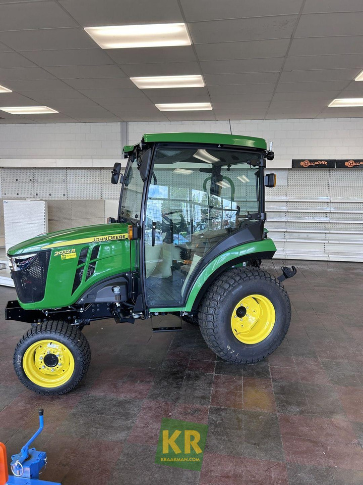 New Compact tractor 2032R John Deere: picture 8