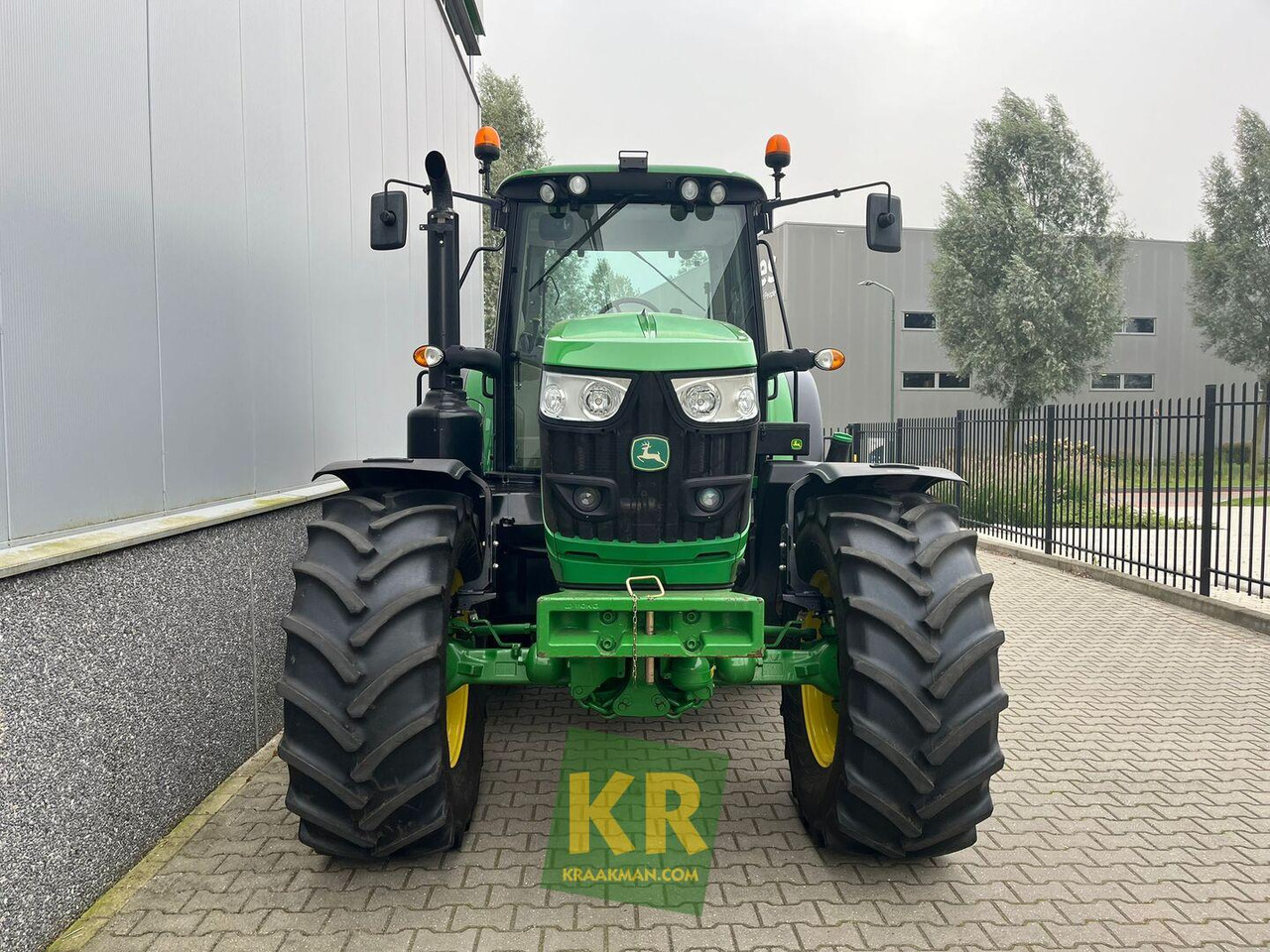 Farm tractor 6155M John Deere: picture 17